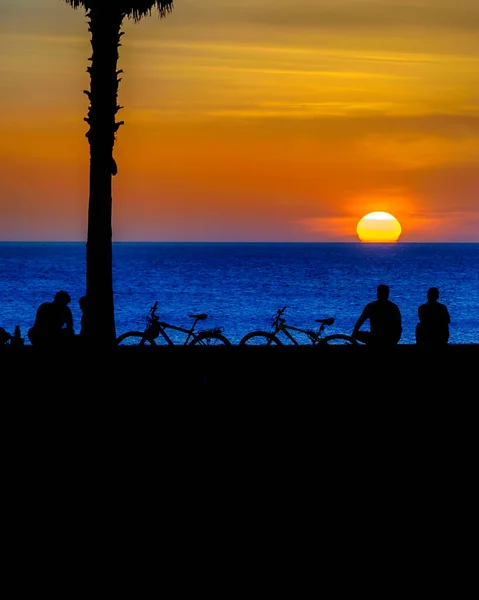 Hermosa Escena Puesta Sol Costera Silueta Ciudad Montevideo Uruguay — Foto de Stock