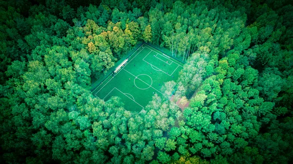 Fußballplatz mescherskiy park lizenzfreie Stockbilder