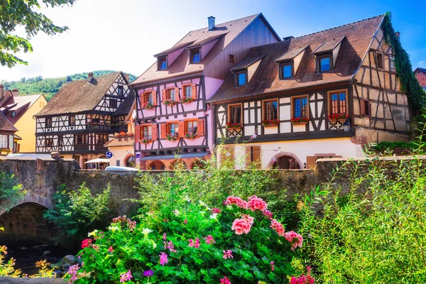 Kaysersberg-egyik legszebb falu a France, Alsace. — Stock Fotó