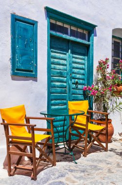 Yunanistan'ın şirin geleneksel Taverna. Amorgos Adası