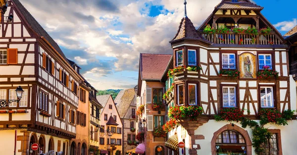 Riquewihr - Fransa, Alsace'nın en güzel köylerinden — Stok fotoğraf