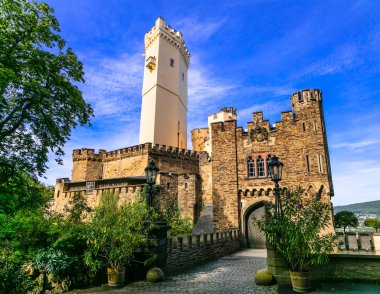 Efsanevi Rhine-romantik yol seyahat-Stolzenfels kale. G