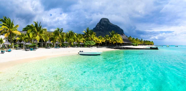 Trópusi táj Le Morne, Mauritius Sziget. — Stock Fotó