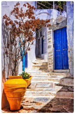 otantik Yunan köylerin büyüleyici eski sokakları. Amorgos Adası