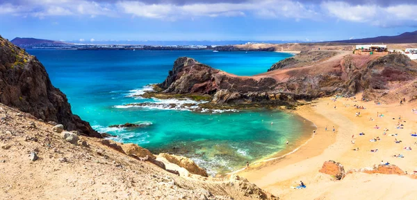 Unika vulkaniska ön Lanzarote - vackra stranden Papagayo, Kanarieöarna, Spanien. — Stockfoto