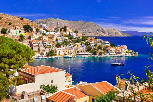 Fantastiska Grekland - Visa färgglada Symi Island, Dodecanesse — Stockfoto