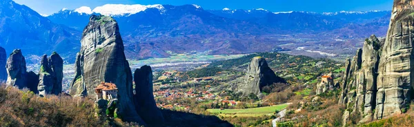 Monasteri mozzafiato di Meteora. Grecia centrale — Foto Stock