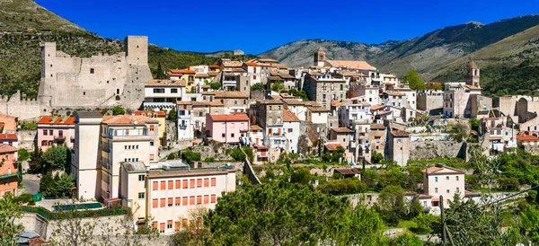 Itri - schönes mittelalterliches Dorf (borgo) in der Region Latium, Italien. — Stockfoto