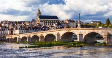 Sınır taşı-in Fransa - tarihsel Blois kasaba, ünlü Loire valley