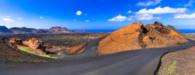 Doğal park, Lanzarote - Timanfaya benzersiz volkanik oluşumu, İspanya ile.