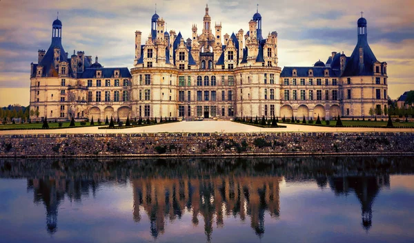 Chambord slott - största mästerverk av renässansarkitektur, Loiredalen, Frankrike. — Stockfoto