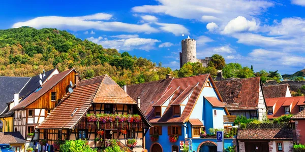 Kaysersberg - jedna z nejkrásnějších vesnic Francie, Alsasko. — Stock fotografie