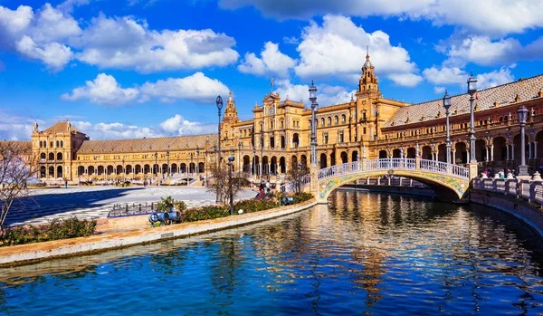 Hermosa plaza Espana en Seviglia, España . — Foto de Stock