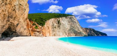  Güzel Porto Katsiki Beach'te Lefkada Adası. Yunanistan.