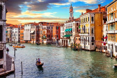 Venedik günbatımı. Venedik'te romantik seyahat. Grand Canal. İtalya