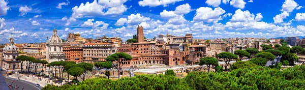 Landmarks of Rome. Panoramic view of piazza Venezia and Trajan forum . — стоковое фото