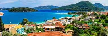 Panoramik Nidri defne, güzel Lefkada Adası. Yunanistan
