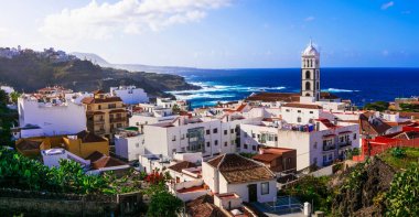 Tenerife tatil ve Simgesel - güzel kıyı kenti Garachico Köyü.