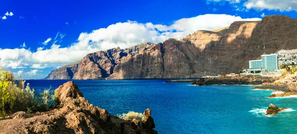 Impressionante costa de Los Gigantes em Tenerife. Ilhas Canárias — Fotografia de Stock