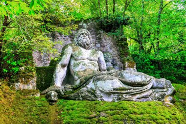Bomarzo - İtalya yerlerinden gizemli Monsters park