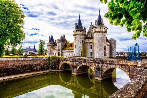 Csodálatos középkori várak, Franciaország - Sully-sur-Loire — Stock Fotó
