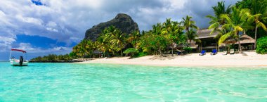 Tropikal tatil - muhteşem Mauritius Adası rahatlatıcı. Le Morne