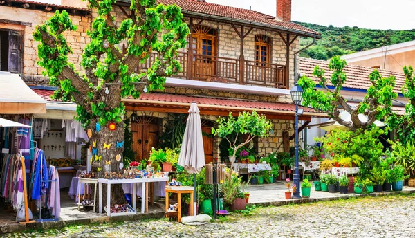 Pueblos tradicionales de Chipre isla montaña pintoresco pueblo de Omodos . —  Fotos de Stock