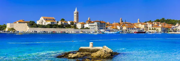 Kauniita saaria Kroatian - Rab — kuvapankkivalokuva