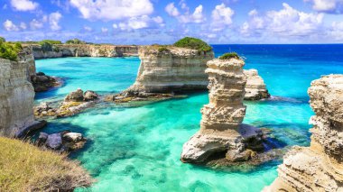 Puglia 'daki inanılmaz deniz manzarası. 