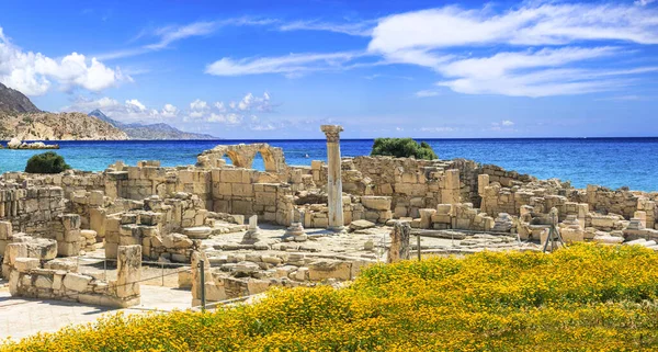 Lugares Interés Isla Chipre Antiguo Templo Kourion Sobre Mar — Foto de Stock