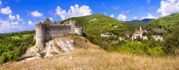 Μεσαιωνικά Κάστρα Της Ιταλίας Castello Rocchettine Και Torri Στο Χωριό — Φωτογραφία Αρχείου