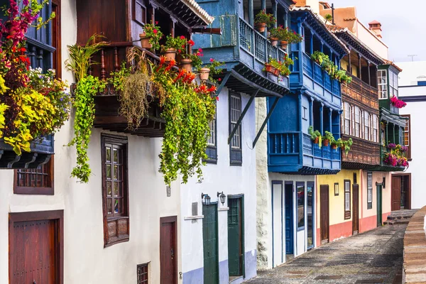 Hermosas Calles Florales Colores Con Balcones Tradicionales Santa Cruz Palma — Foto de Stock