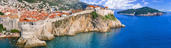 Maamerkkejä Matkustaa Kroatiassa Panoraamanäkymät Kauniiseen Dubrovnikin Vanhaan Kaupunkiin — kuvapankkivalokuva