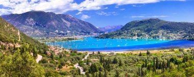 Lefkada 'nın en güzel adalarından biri. Büyüleyici Nidri Körfezi.