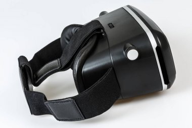 sanal gerçeklik simülatörü gözlük için smartphone üzerinde beyaz