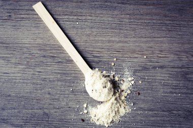 tahta kaşık tohum püresi