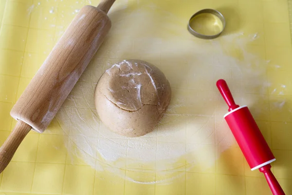 准备自制姜饼 — 图库照片