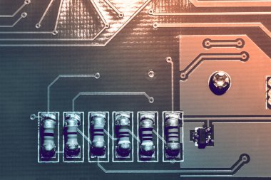 Yakın çekim bir mikroçip