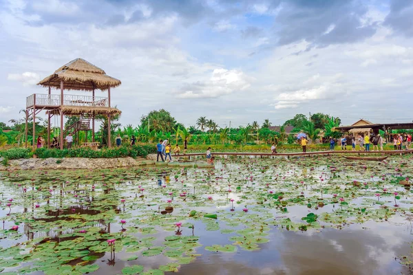 Канчанабури Тайланд Июля Неизвестные Туристы Приезжают Посетить Фотографировать Июля 2019 — стоковое фото