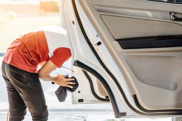 Woman Cleaning Blowers Microfiber Wipe Car Polishing Car Wash — Stock Photo, Image