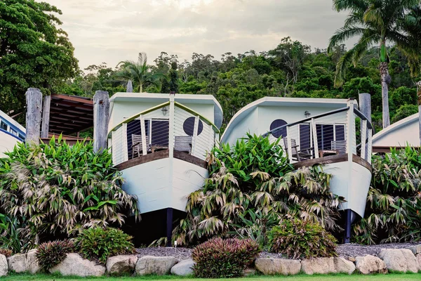 Arquitectura Con Forma Barco Para Alojamiento Huéspedes Resort — Foto de Stock