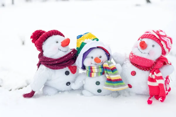 Happy snowman family — Stock Photo, Image