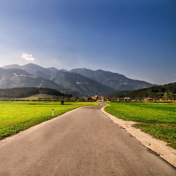 Road through Alps. — Stock Photo, Image