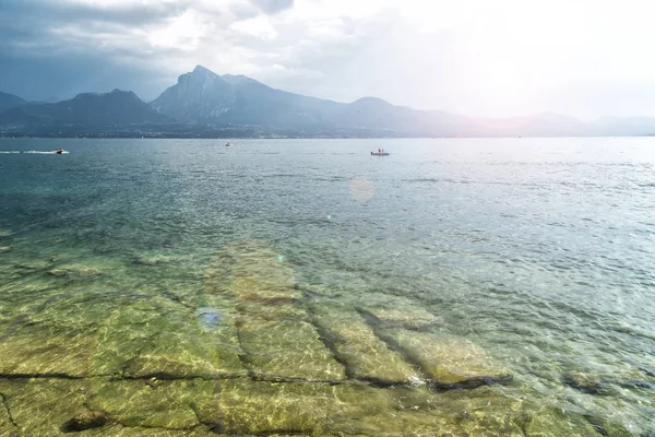 Orilla del Lago de Garda —  Fotos de Stock