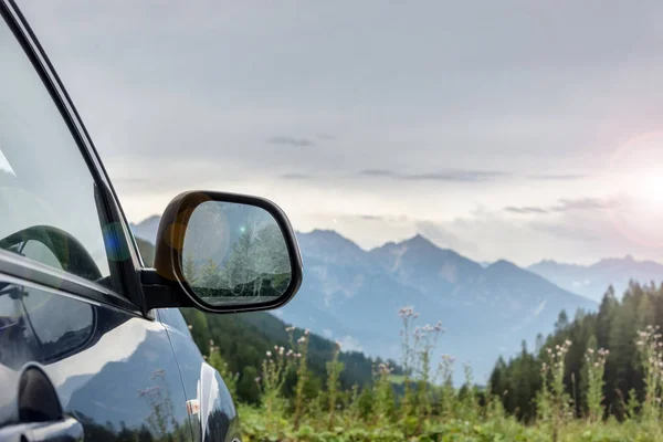 Car for traveling — Stock Photo, Image