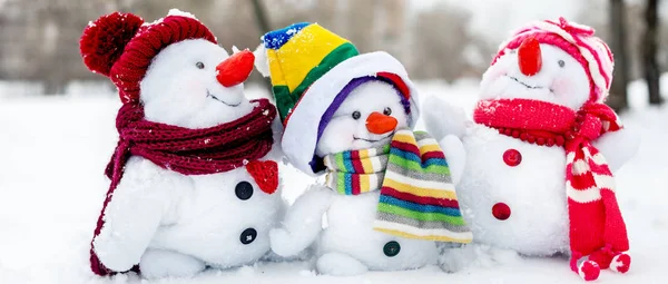 Happy snowman family — Stock Photo, Image