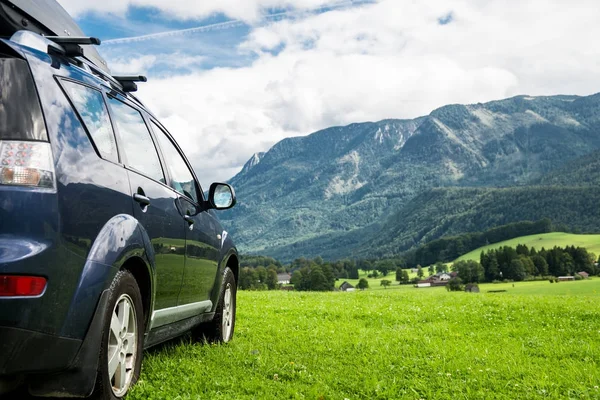 Car for traveling — Stock Photo, Image