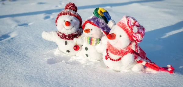 Happy snowman family — Stock Photo, Image
