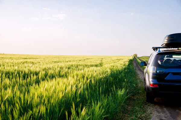 Auto Und Licht Auf Der Landstraße — Stockfoto