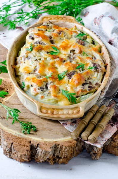 Casserole from cabbage with mushrooms — Stock Photo, Image